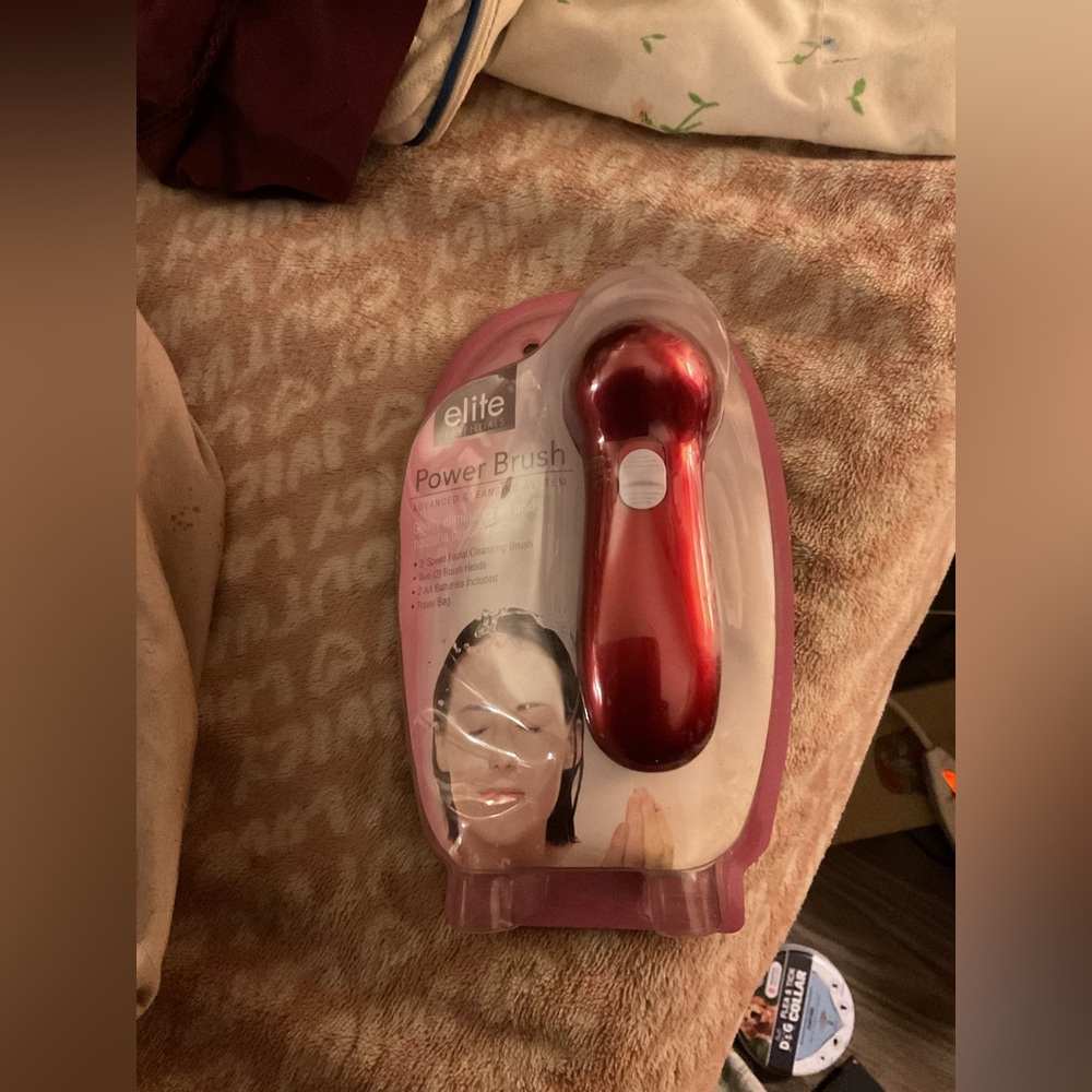 Red Power Brush for Women new in package